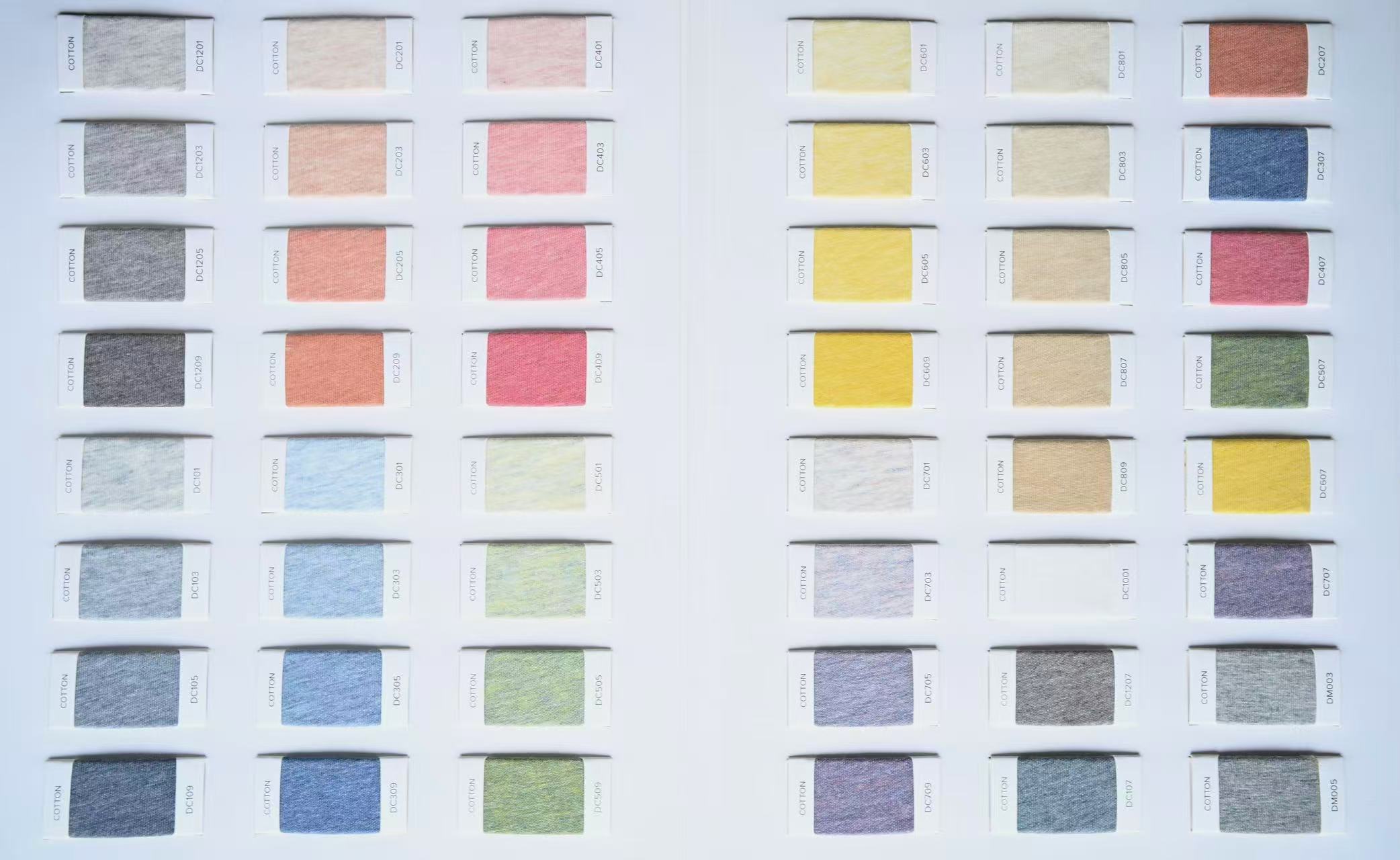Natural-dyed cotton fabric color cards.
